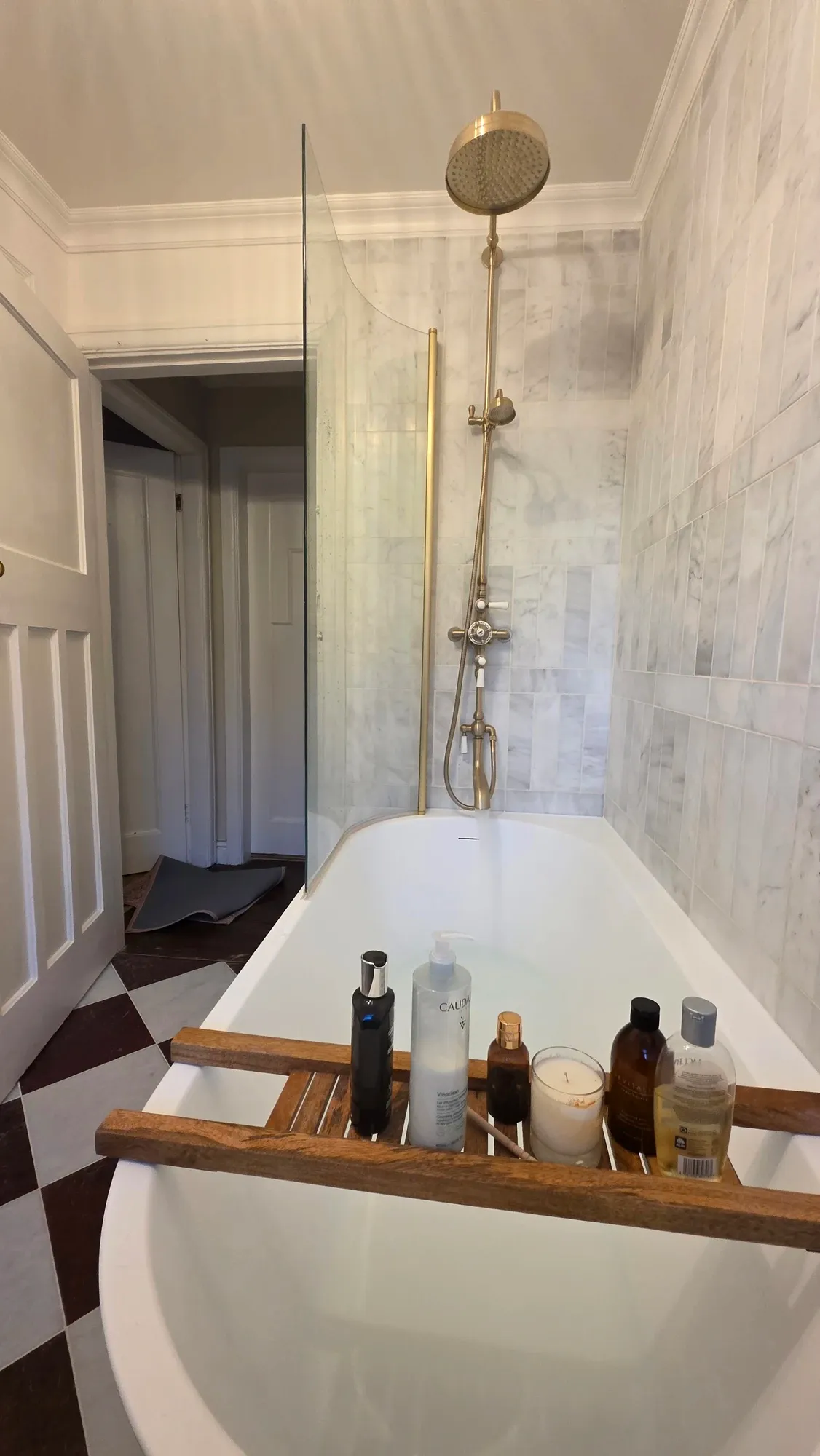 Bathroom fitting in Marton